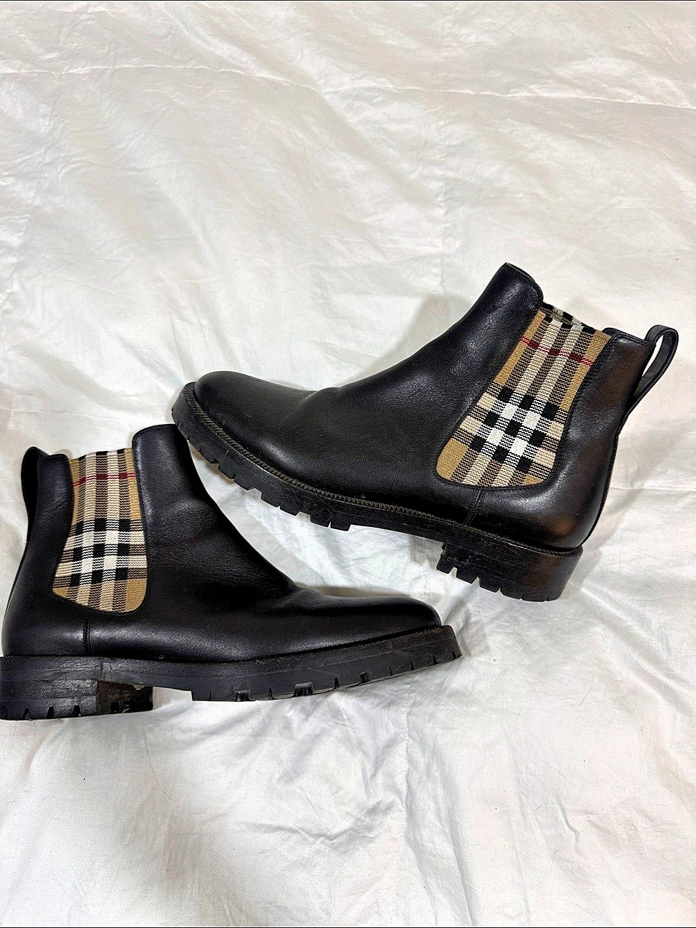 Burberry Vintage Check Detail Leather Chelsea Boot